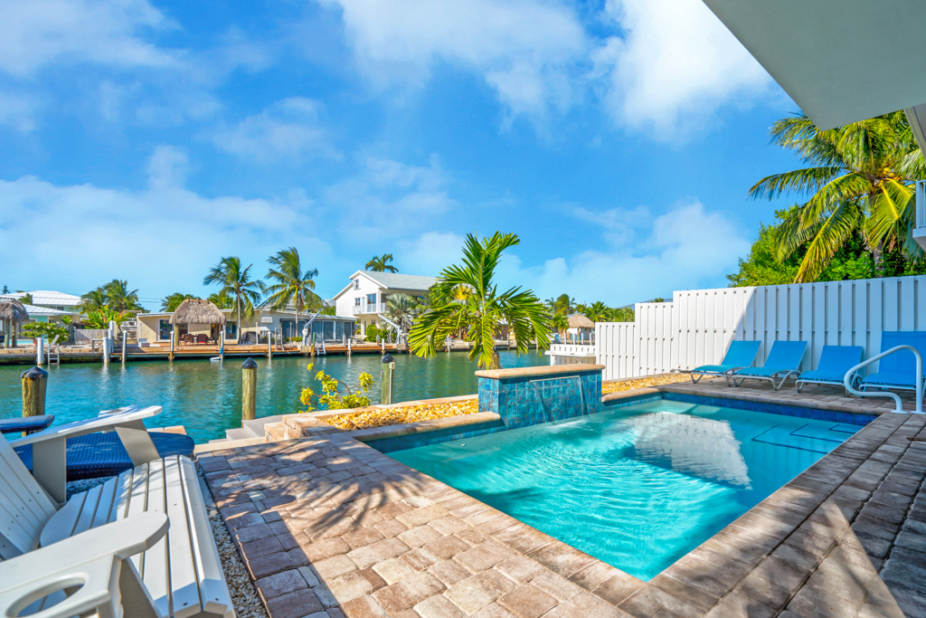 P67 361 8th St American Coastal Vacation Rentals